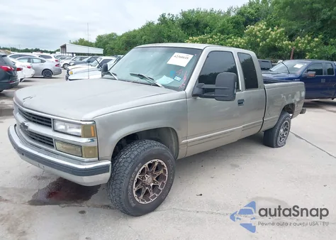 1998 Chevrolet K1500 Fleetside z USA, uszkodzony, nr VIN 2GCEK19R9W1253869